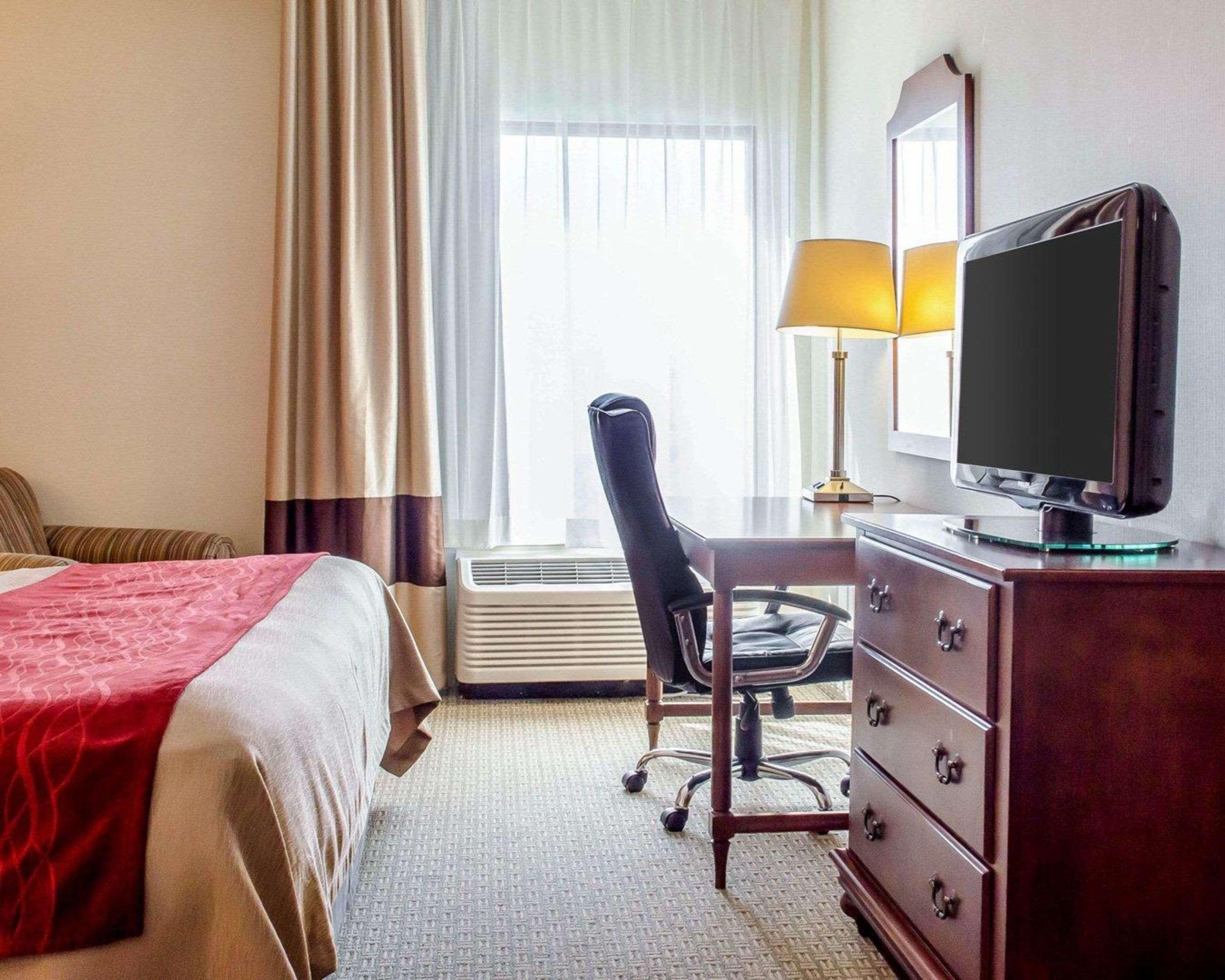 Comfort Inn & Suites York Exteriör bild