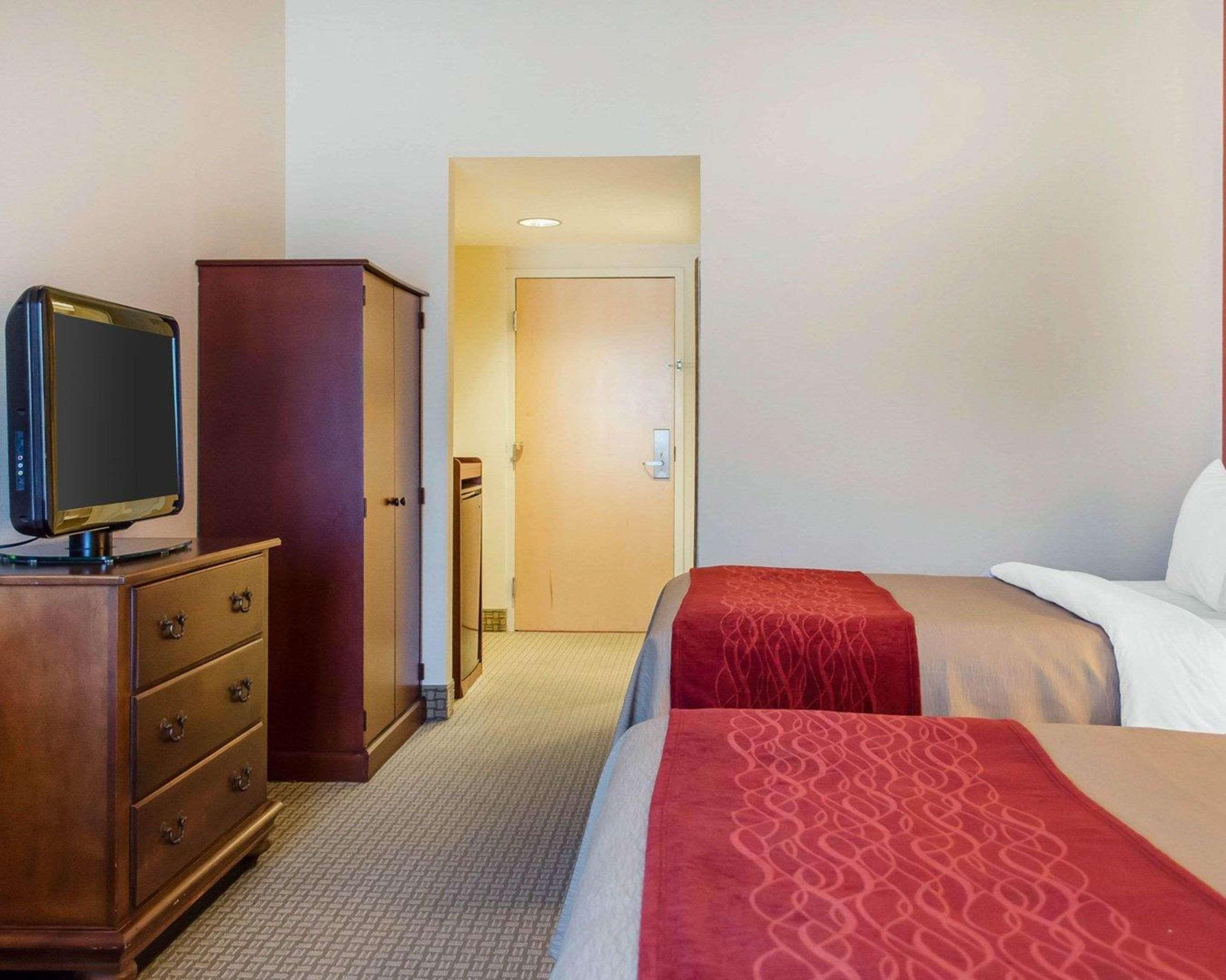 Comfort Inn & Suites York Exteriör bild