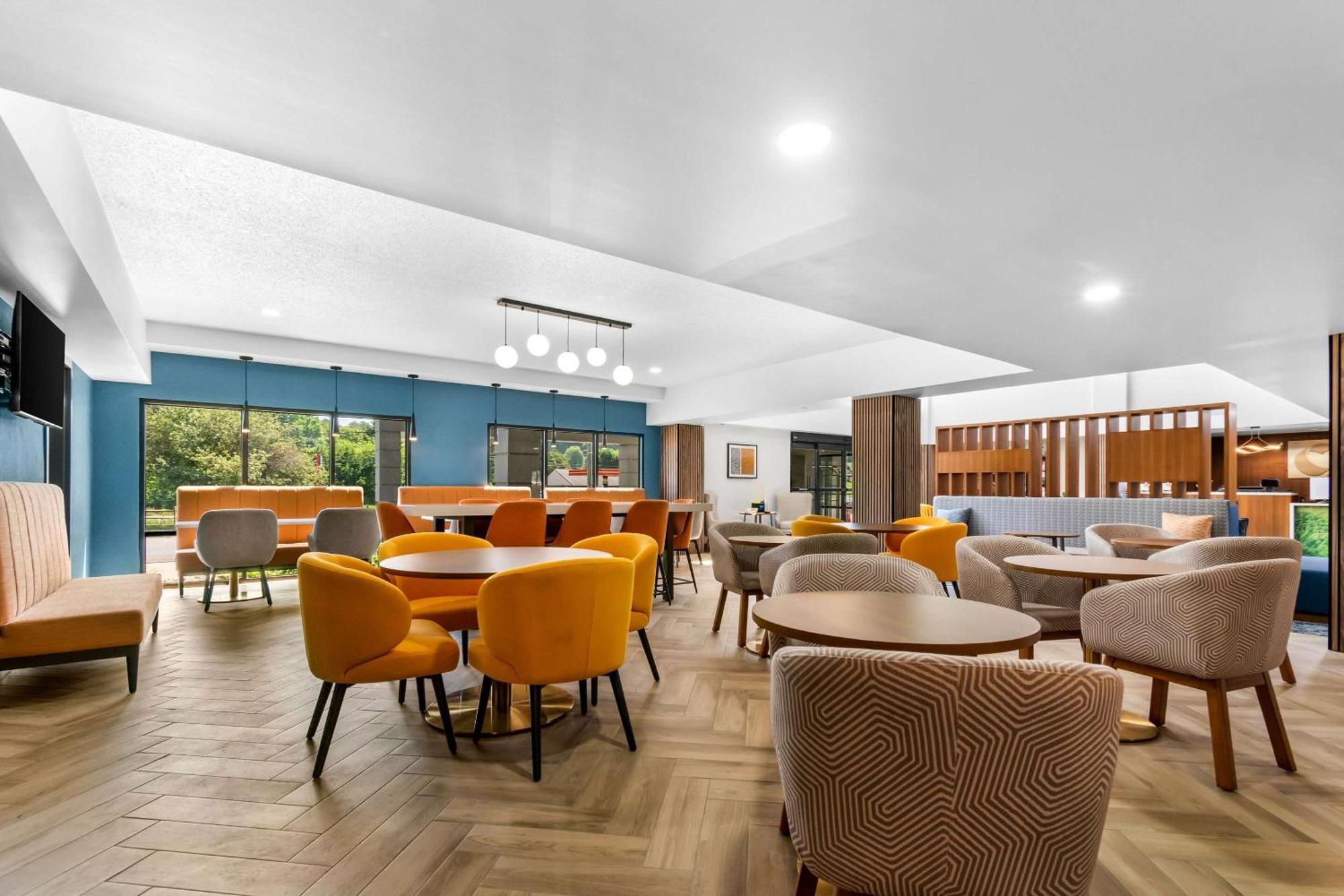 Comfort Inn & Suites York Exteriör bild