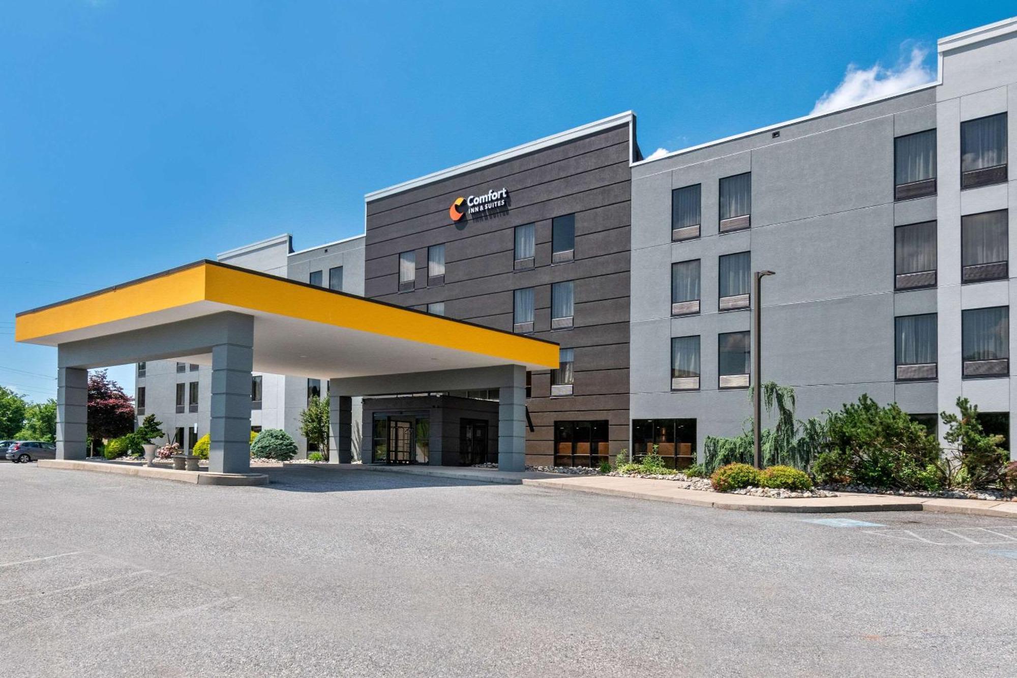 Comfort Inn & Suites York Exteriör bild