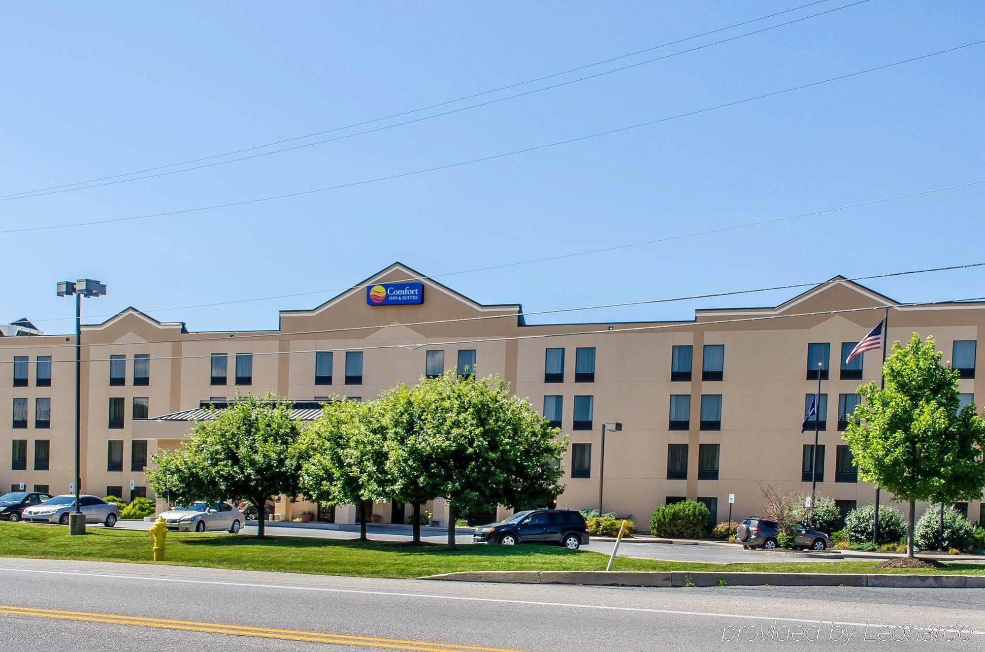 Comfort Inn & Suites York Exteriör bild