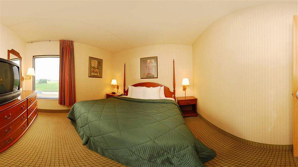 Comfort Inn & Suites York Exteriör bild